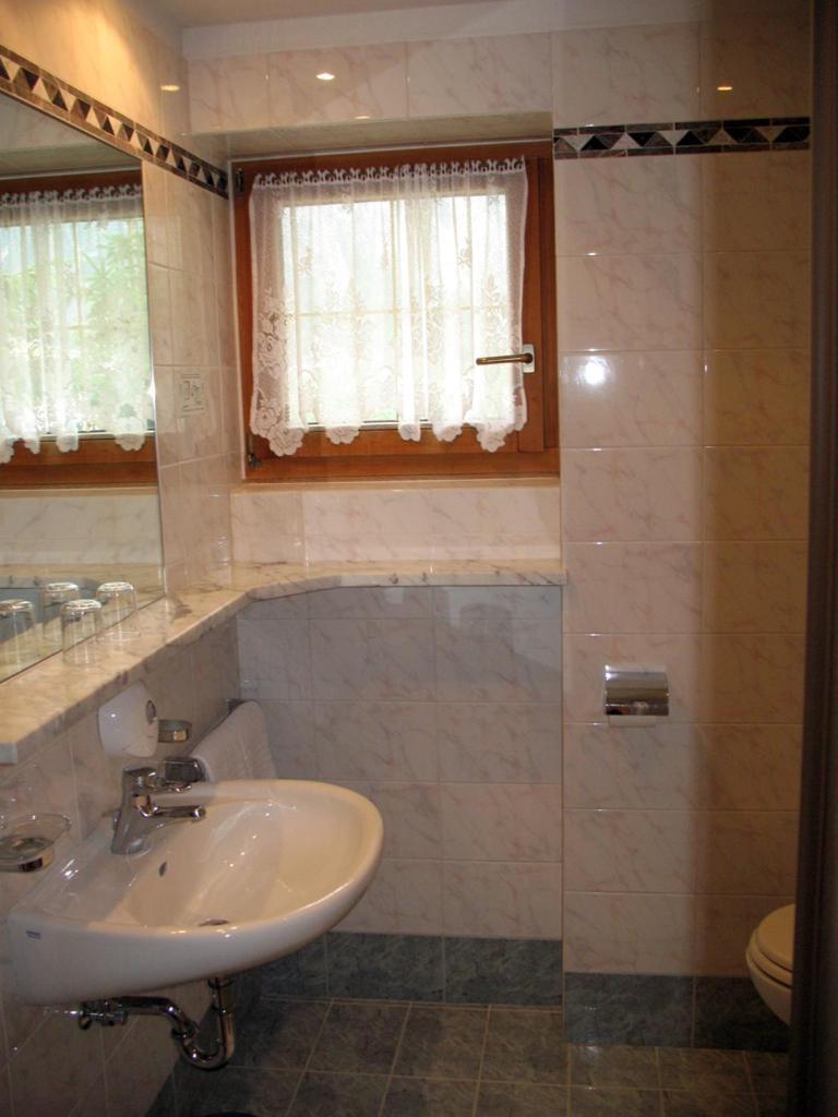 Pensione Sellablick Colfosco Room photo