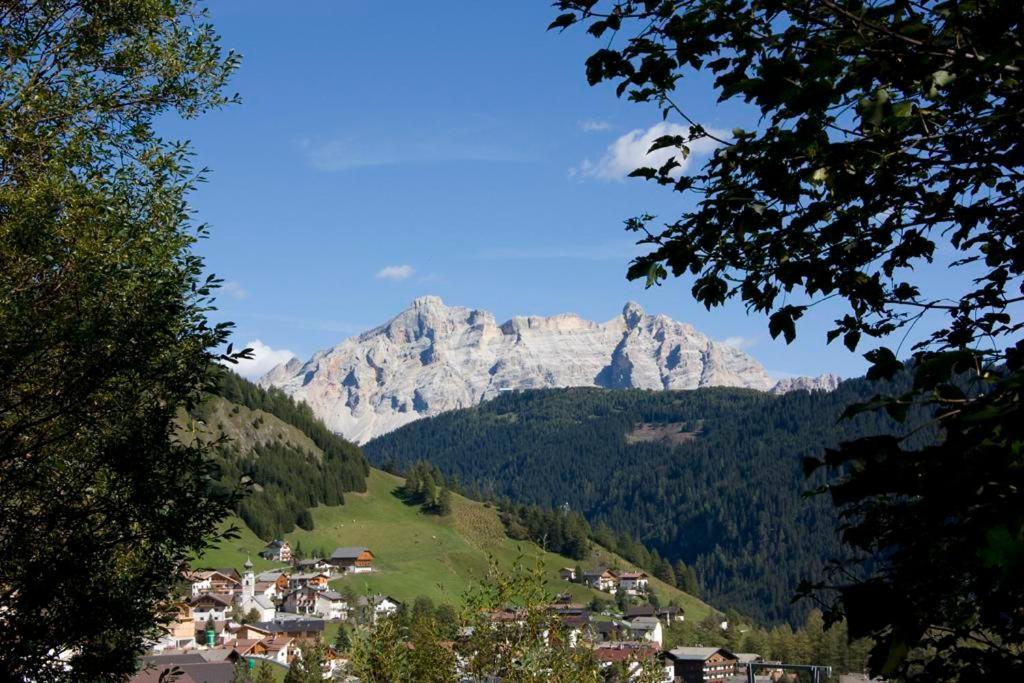 Pensione Sellablick Colfosco Room photo